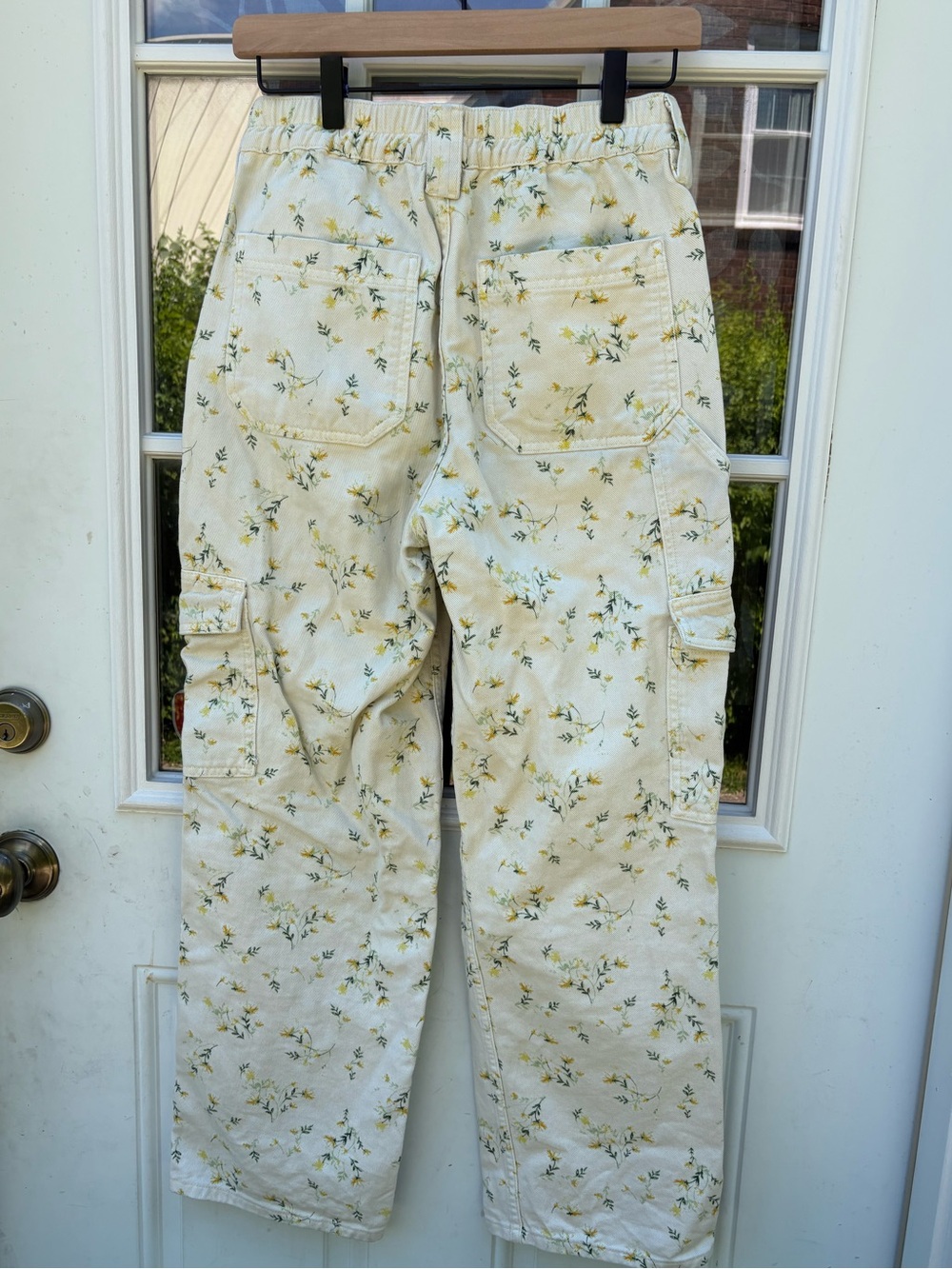 BDG Cream Pants with Yellow Floral Print | Skate Cargo Utility | size 27 - Picture 3 of 8
